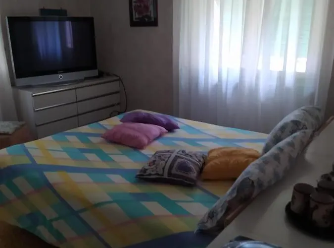 Casabella Silvana Sarre